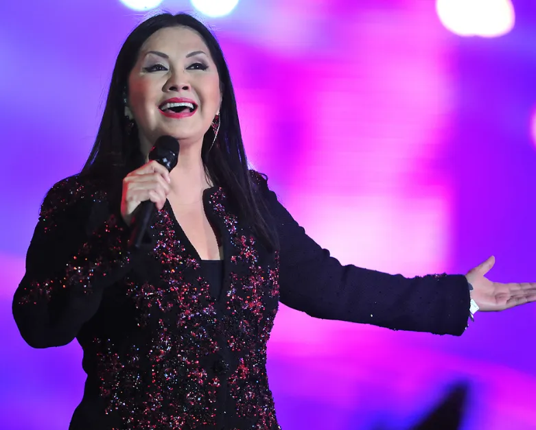 Ana Gabriel Age, Height, Weight, Career, Net Worth And Full Bio