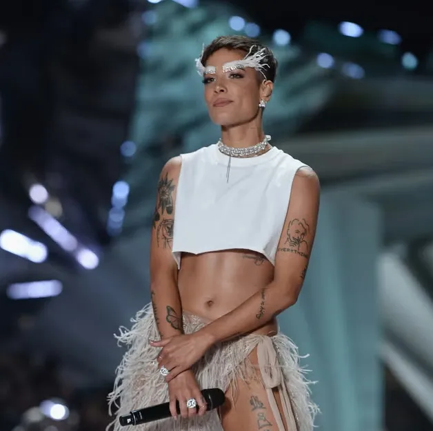 Halsey Height, Age, Weight, Net Worth, Career, And Full Bio