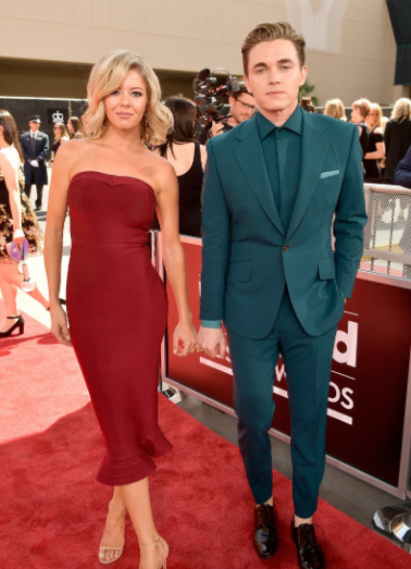 jesse mccartney wife