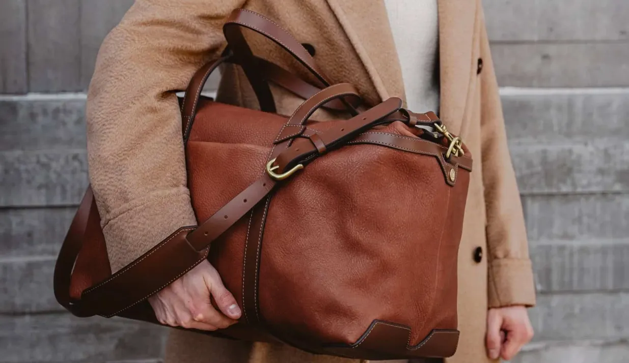 Why Every Modern Man Needs a Versatile Tote Bag in His Wardrobe