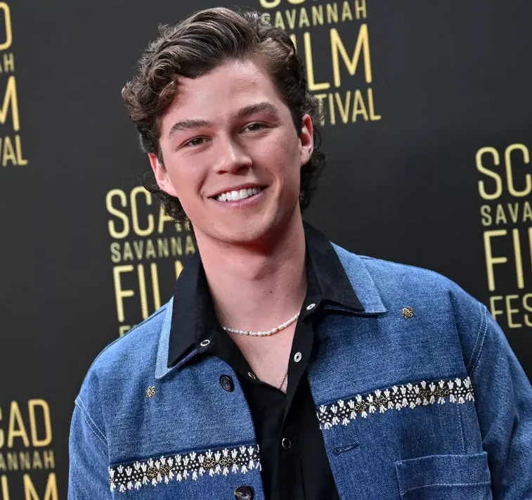 Zac Burgess Age, Height, Weight, Net Worth, Career, And More