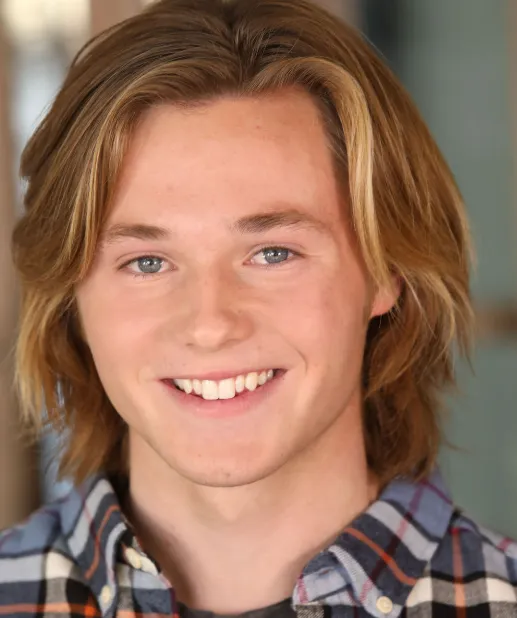 Sacha Carlson Age, Height, Weight, Net Worth, Career, And More